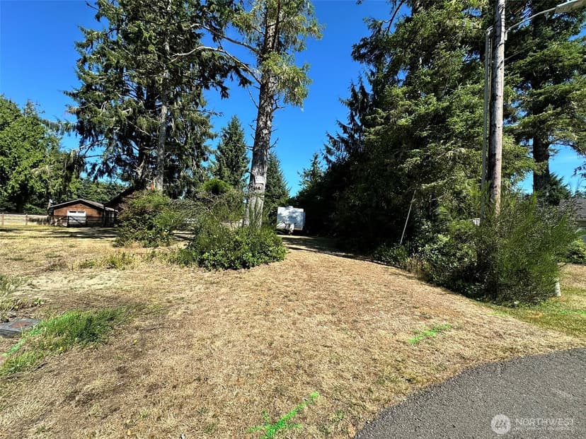Property photo for 816 Scaup Court SE, Ocean Shores photo 13
