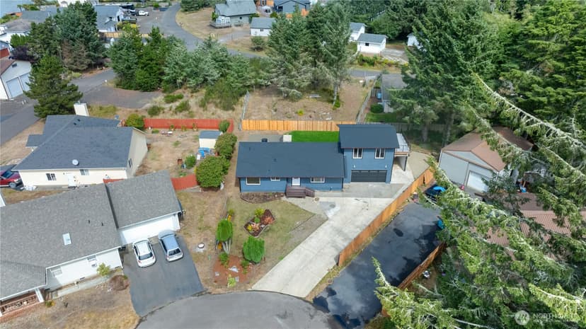 Property photo for 616 Aster Court SE, Ocean Shores photo 30