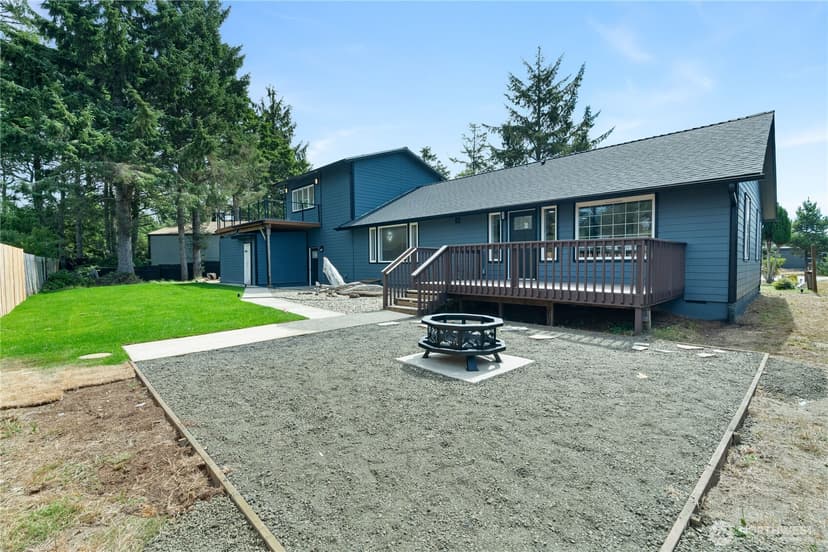 Property photo for 616 Aster Court SE, Ocean Shores photo 37