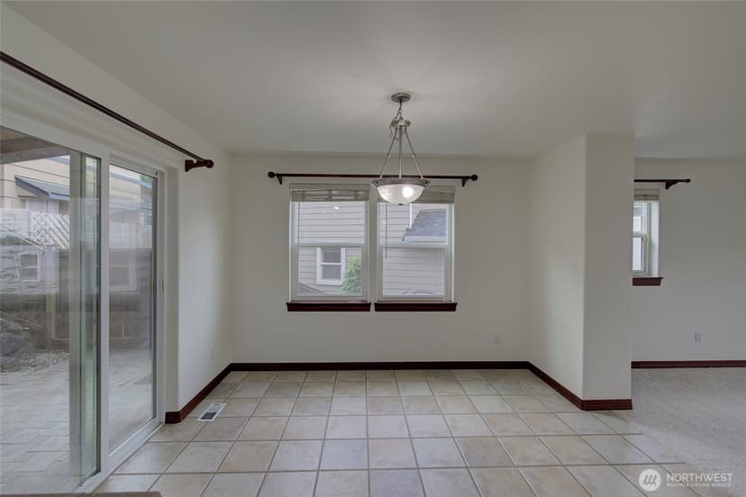 Property photo for 405 46th Street SE, Everett photo 14