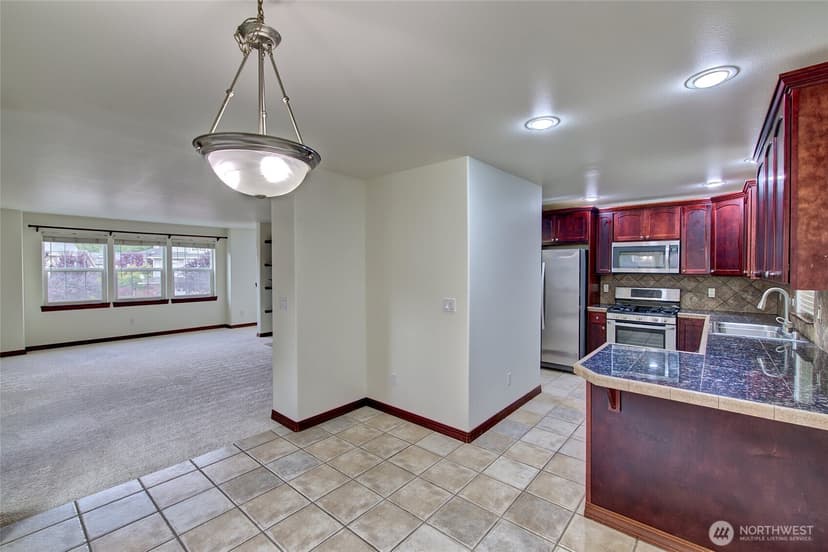 Property photo for 405 46th Street SE, Everett photo 12