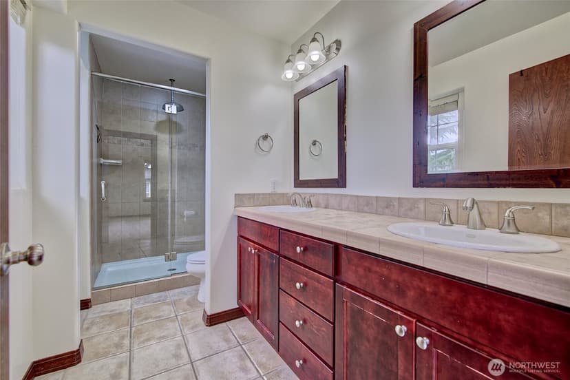 Property photo for 405 46th Street SE, Everett photo 21
