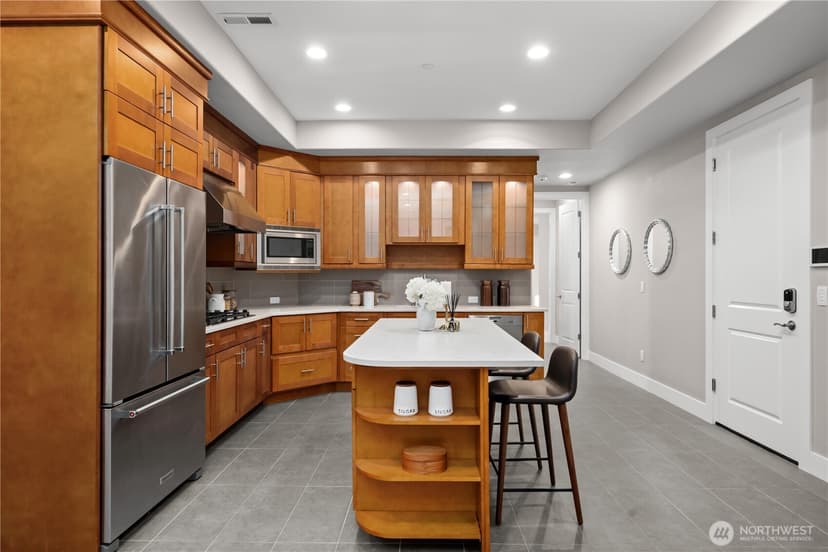 Property photo for 3410 W Mercer Way, Mercer Island photo 36