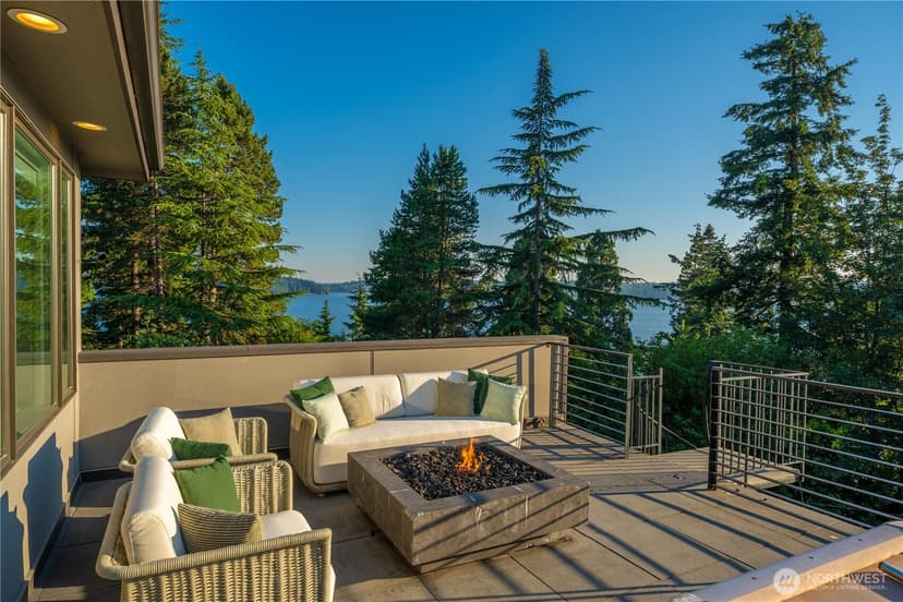 Property photo for 3410 W Mercer Way, Mercer Island photo 29