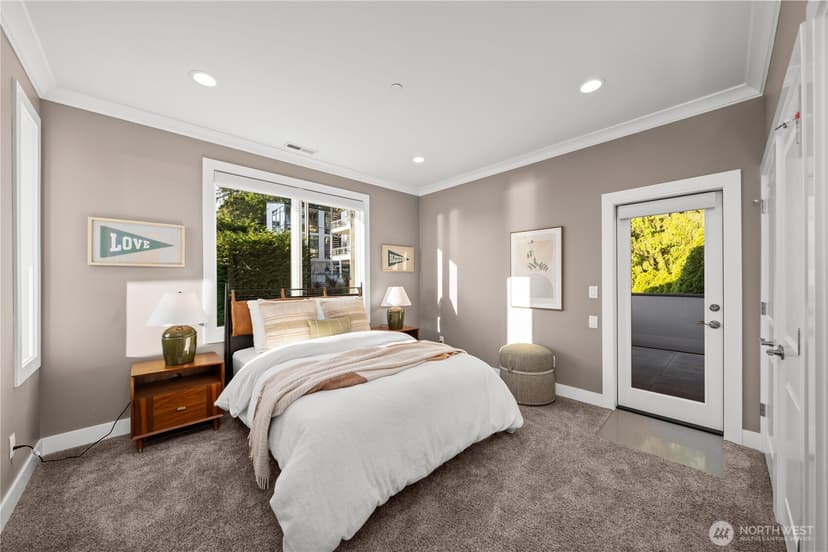 Property photo for 3410 W Mercer Way, Mercer Island photo 31