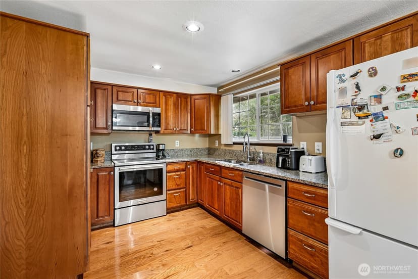 Property photo for 8621 Vistarama Avenue, Everett photo 11