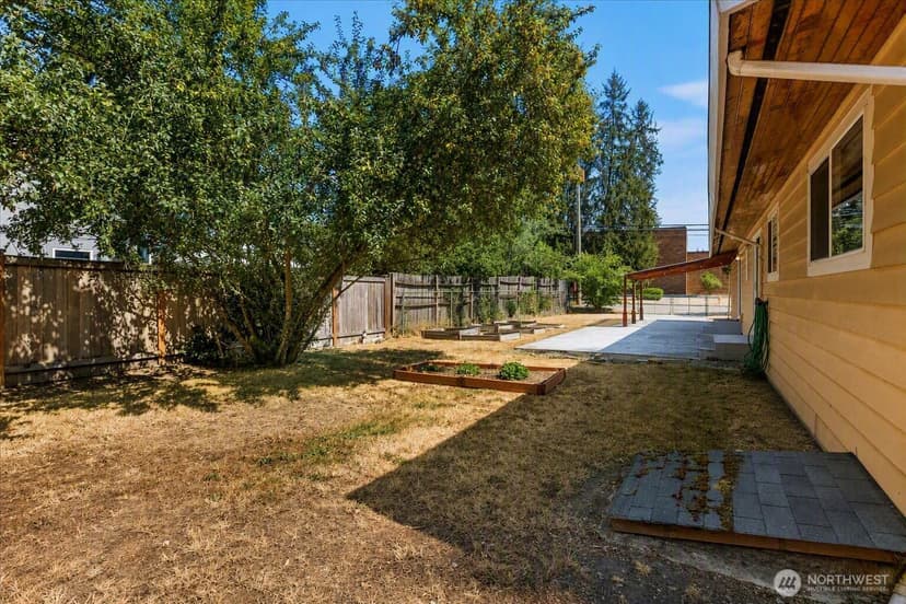 Property photo for 2352 N 188th Street, Shoreline photo 26
