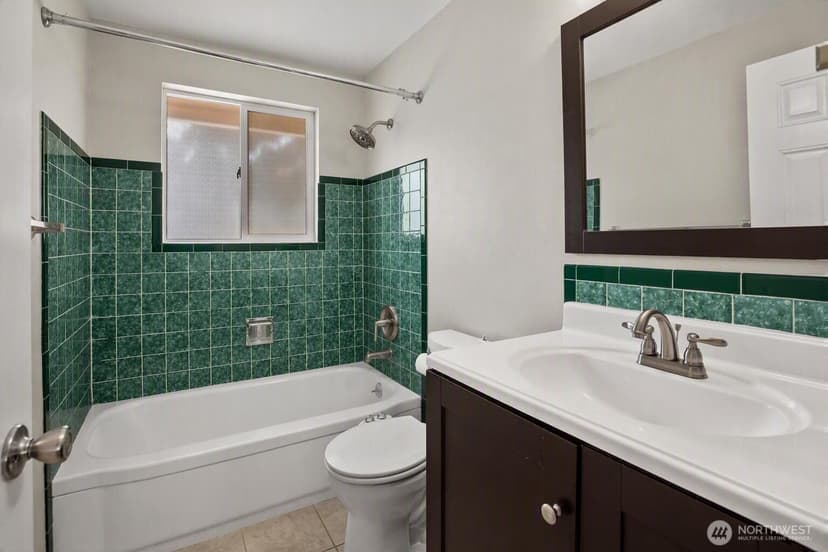 Property photo for 2352 N 188th Street, Shoreline photo 13