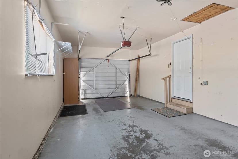 Property photo for 2352 N 188th Street, Shoreline photo 31