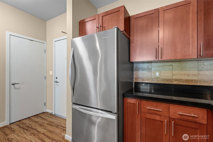 Property photo for 15100 6th Avenue SW #518, Burien photo 10