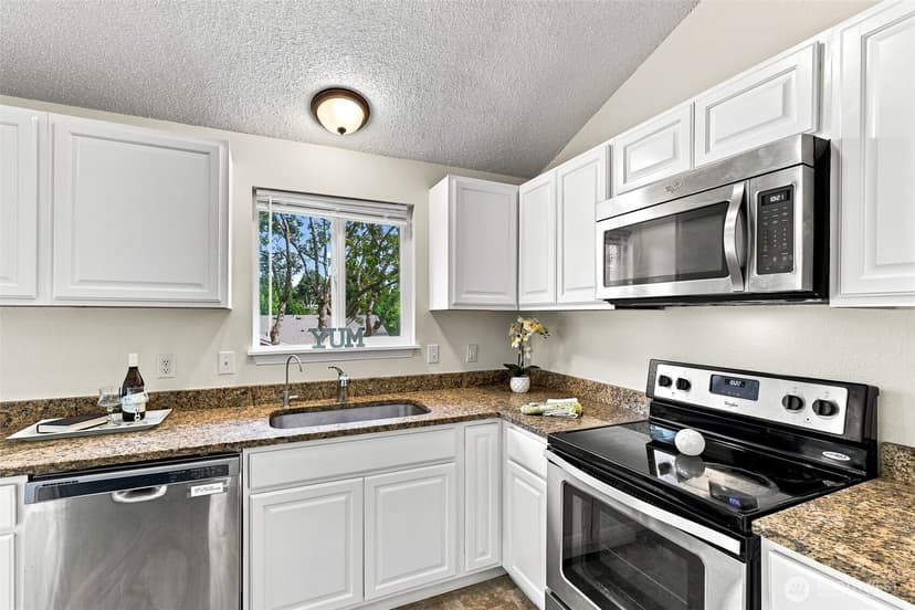 Property photo for 1116 SW 106th Street, Seattle photo 10