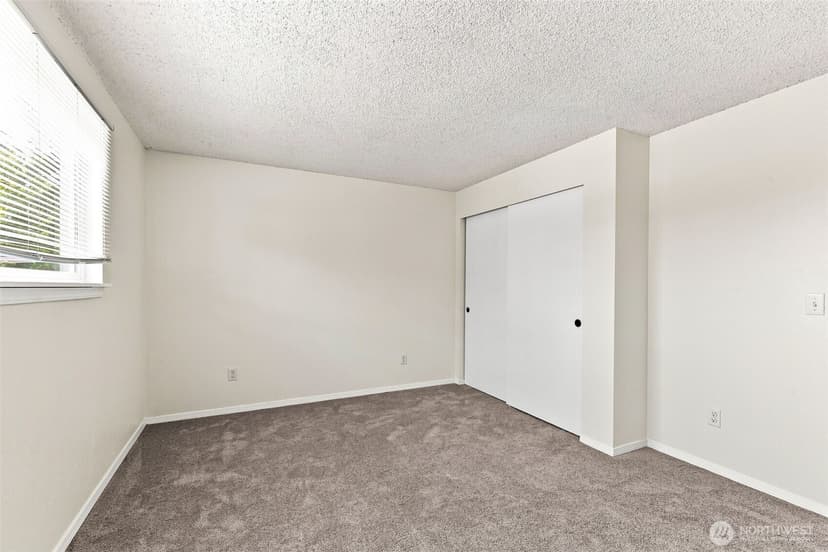 Property photo for 1116 SW 106th Street, Seattle photo 15