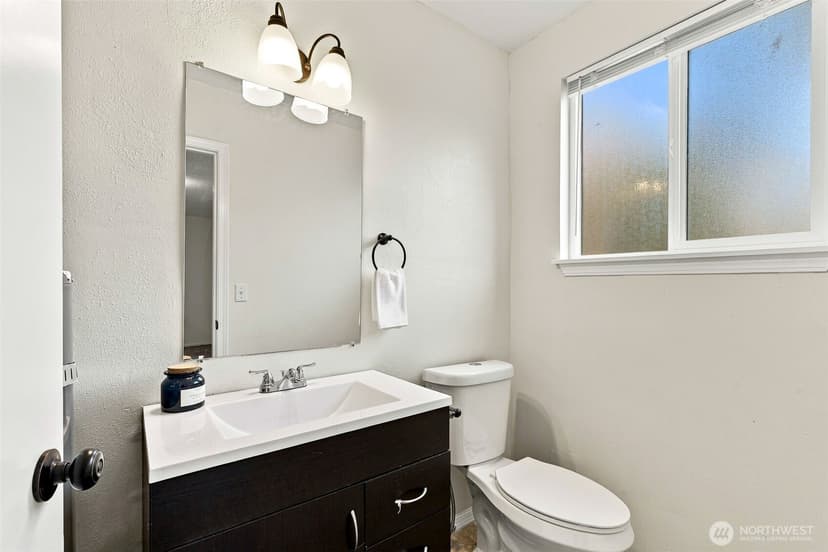 Property photo for 1116 SW 106th Street, Seattle photo 21