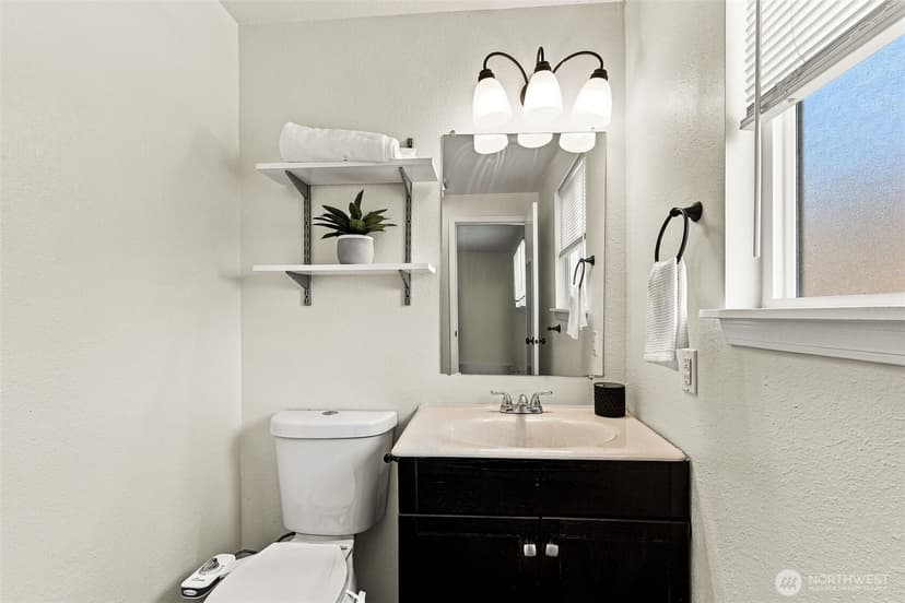 Property photo for 1116 SW 106th Street, Seattle photo 14