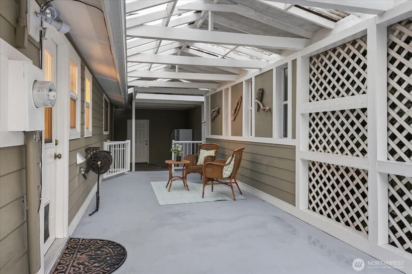 Property photo for 2053 E Beaver Lake Drive SE, Sammamish photo 40