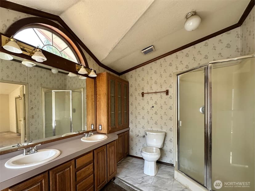 Property photo for 13613 Cedar Cir E, Bonney Lake photo 12