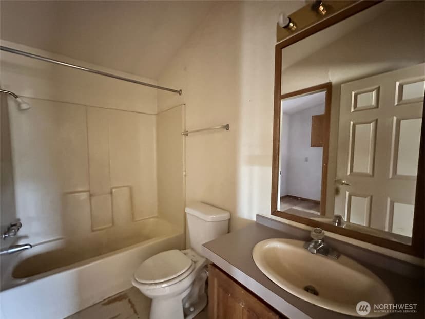 Property photo for 13613 Cedar Cir E, Bonney Lake photo 17