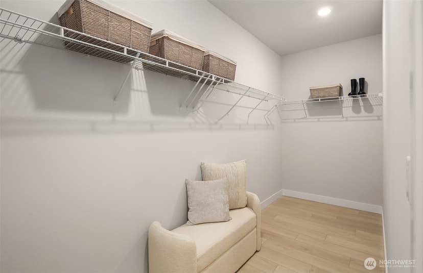 Property photo for 6949 NE 184th Lane #202, Kenmore photo 15
