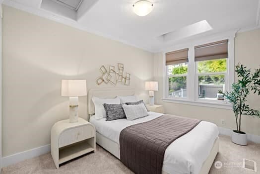 Property photo for 324 27th Avenue E, Seattle photo 18
