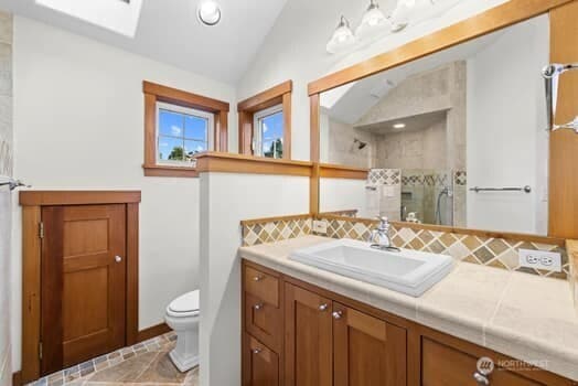 Property photo for 324 27th Avenue E, Seattle photo 22