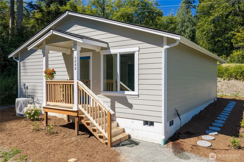 Property photo for 6888 Helena Street, Clinton