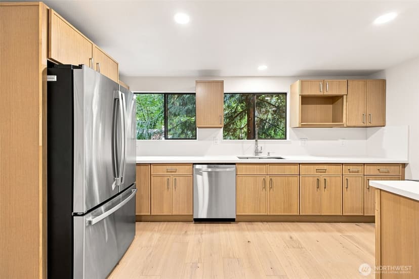 Property photo for 25529 SE 159th Street, Issaquah photo 10