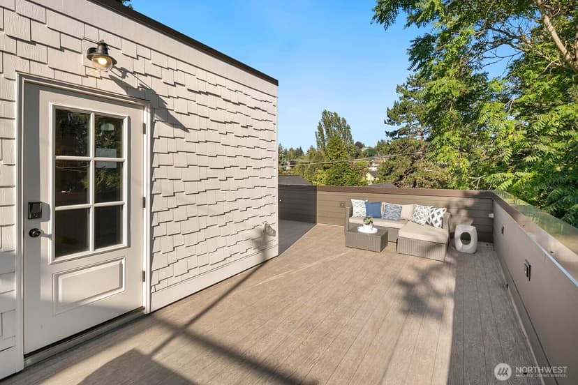 Property photo for 3228 35th Avenue W, Seattle photo 28