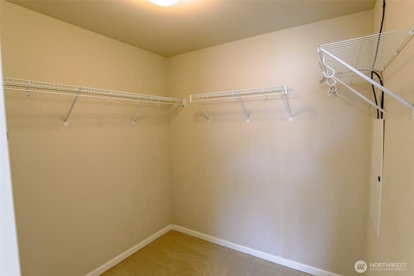Property photo for 208 Ilwaco Place SE, Renton photo 22