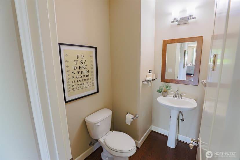 Property photo for 208 Ilwaco Place SE, Renton photo 25