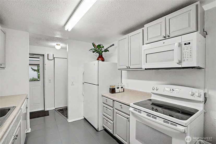 Property photo for 1938 SW 318th Place #9C, Federal Way photo 10