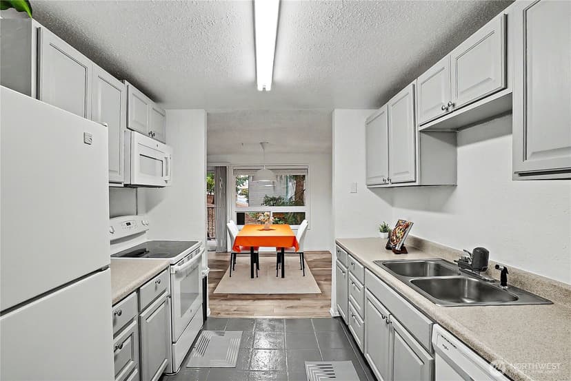 Property photo for 1938 SW 318th Place #9C, Federal Way photo 6