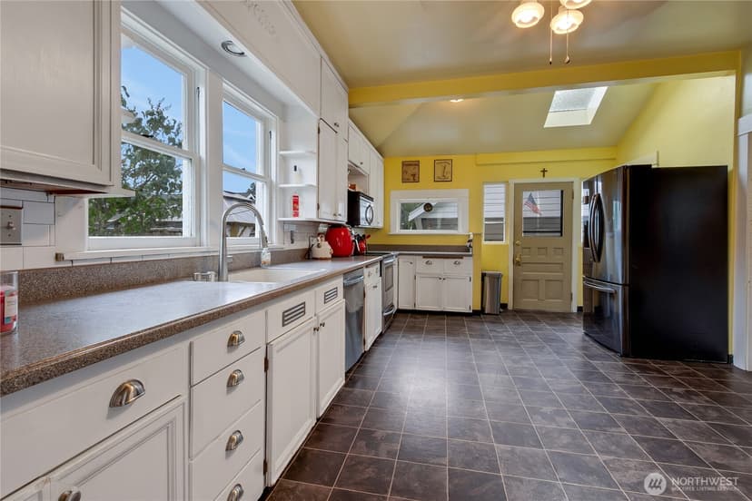 Property photo for 508 5th Street NE, Puyallup photo 9