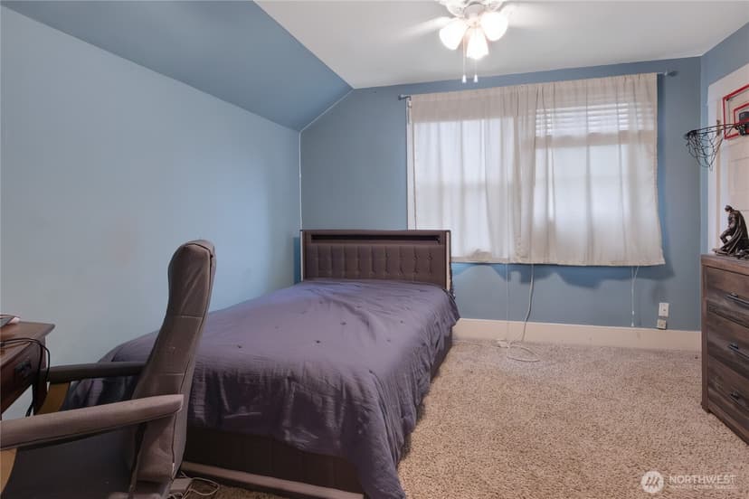 Property photo for 508 5th Street NE, Puyallup photo 17