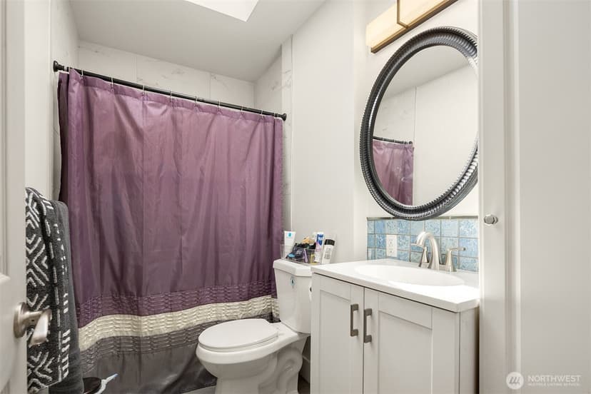 Property photo for 1405 S 100th Street, Seattle photo 21