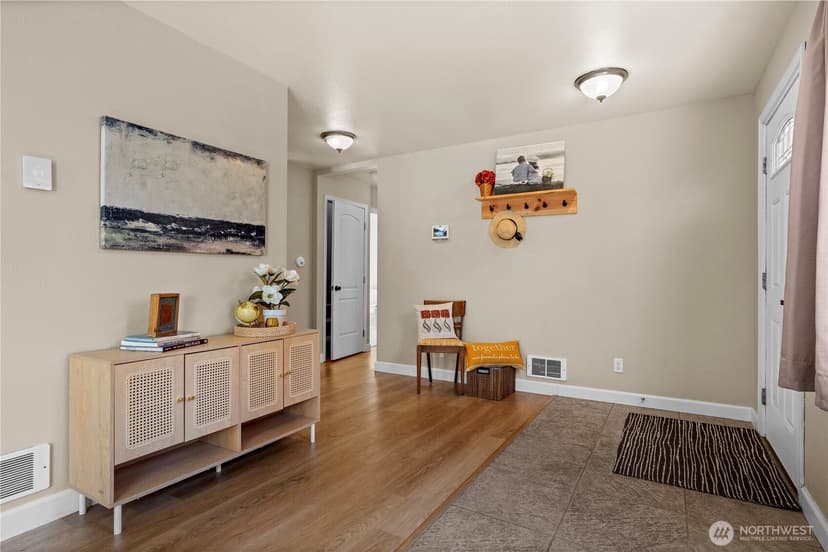 Property photo for 2604 NE Denny Road, Bremerton photo 8