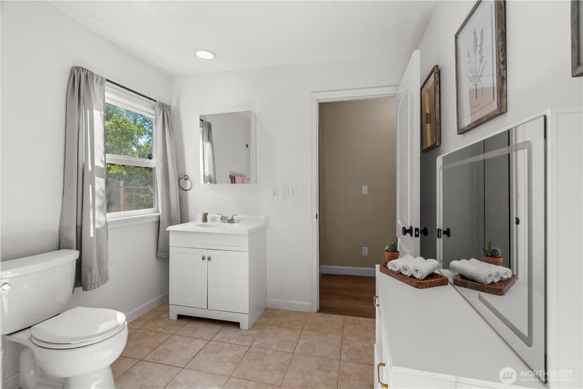 Property photo for 2604 NE Denny Road, Bremerton photo 16
