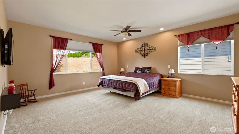 Property photo for 24610 SE 278th Street, Maple Valley photo 24
