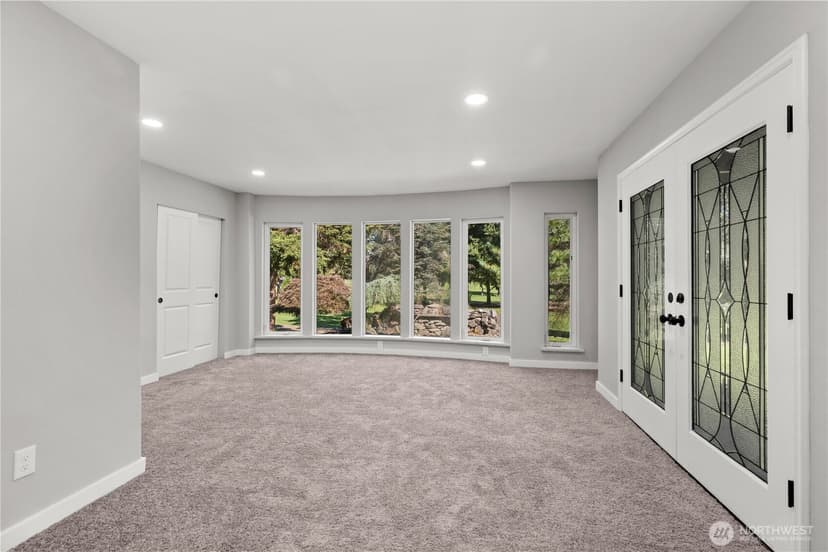 Property photo for 3909 Northshore Boulevard NE, Tacoma photo 18