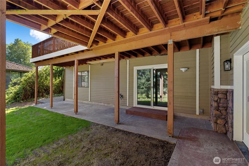 Property photo for 3909 Northshore Boulevard NE, Tacoma photo 7