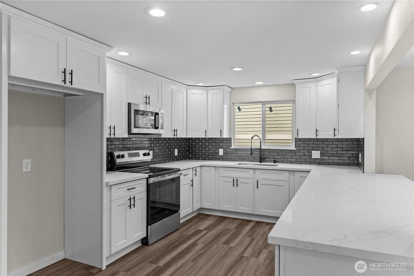 Property photo for 3909 Northshore Boulevard NE, Tacoma photo 16