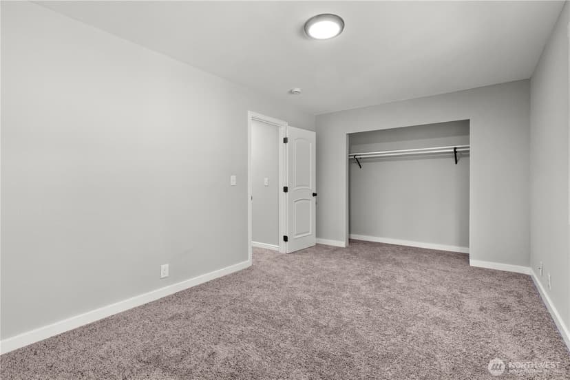 Property photo for 3909 Northshore Boulevard NE, Tacoma photo 31
