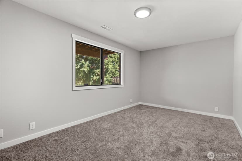 Property photo for 3909 Northshore Boulevard NE, Tacoma photo 30