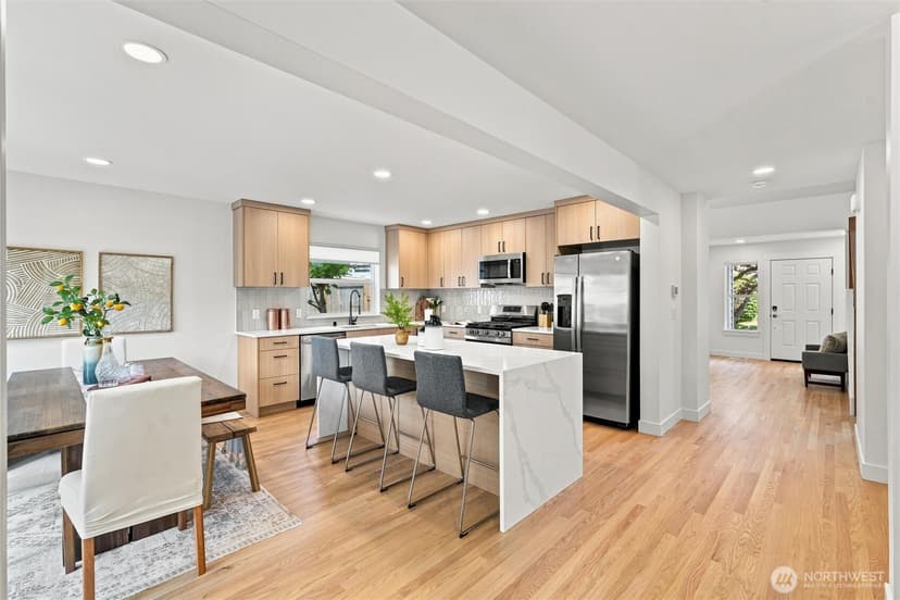 Property photo for 7649 NE 125th Street, Kirkland photo 9