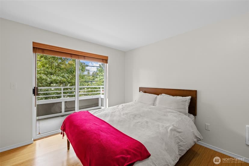 Property photo for 520 2nd Avenue W #201, Seattle photo 11