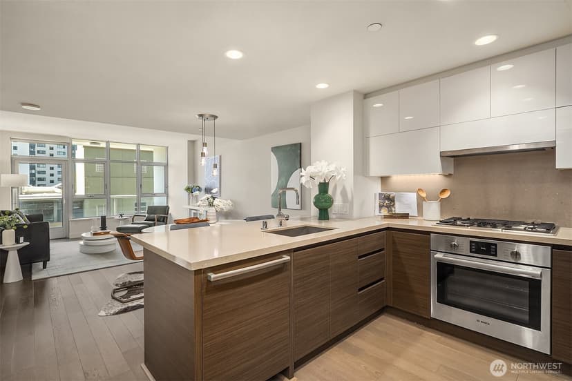 Property photo for 583 Battery Street #508N, Seattle photo 8