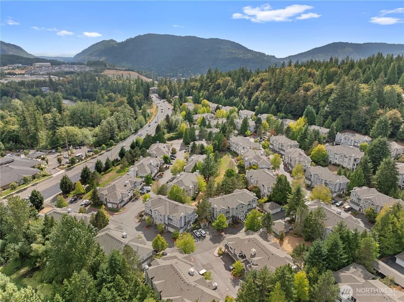 Property photo for 5213 238th Lane SE, Issaquah photo 19