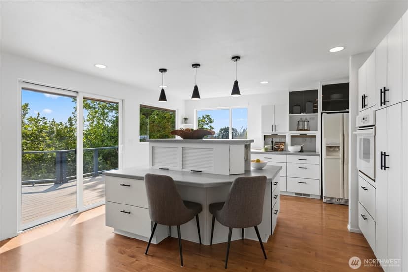 Property photo for 1503 Holly Vista Drive, Snohomish photo 10