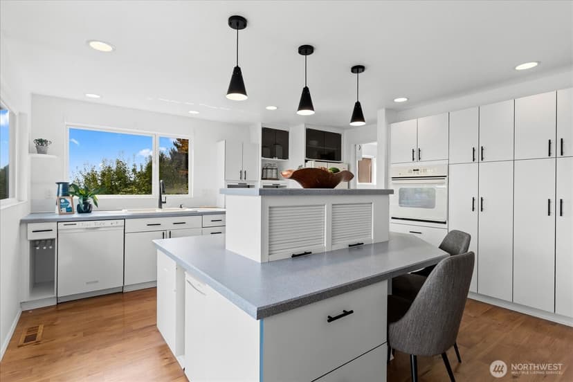 Property photo for 1503 Holly Vista Drive, Snohomish photo 13