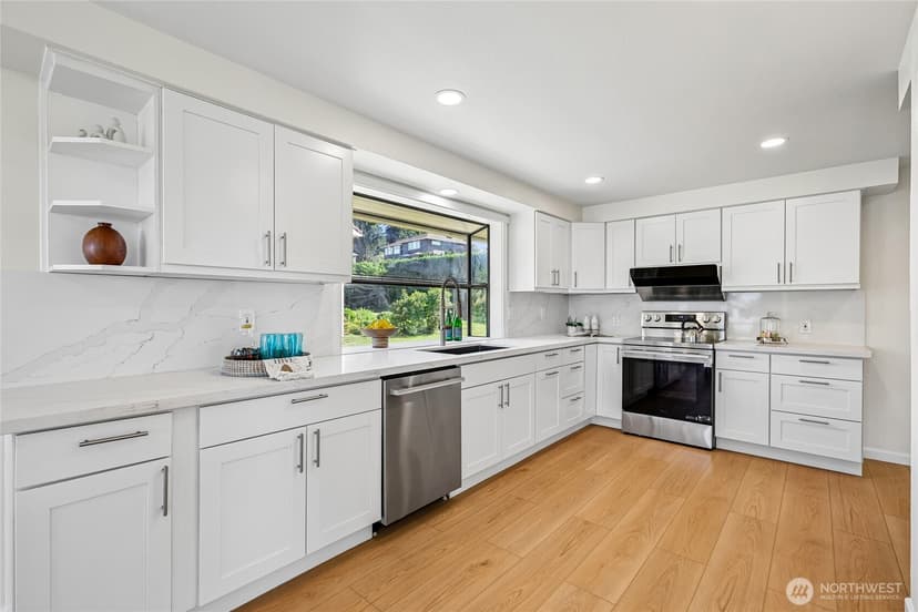 Property photo for 5925 94th Street SW, Mukilteo photo 14