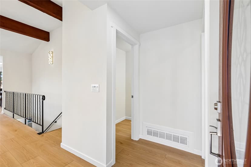 Property photo for 5925 94th Street SW, Mukilteo photo 15
